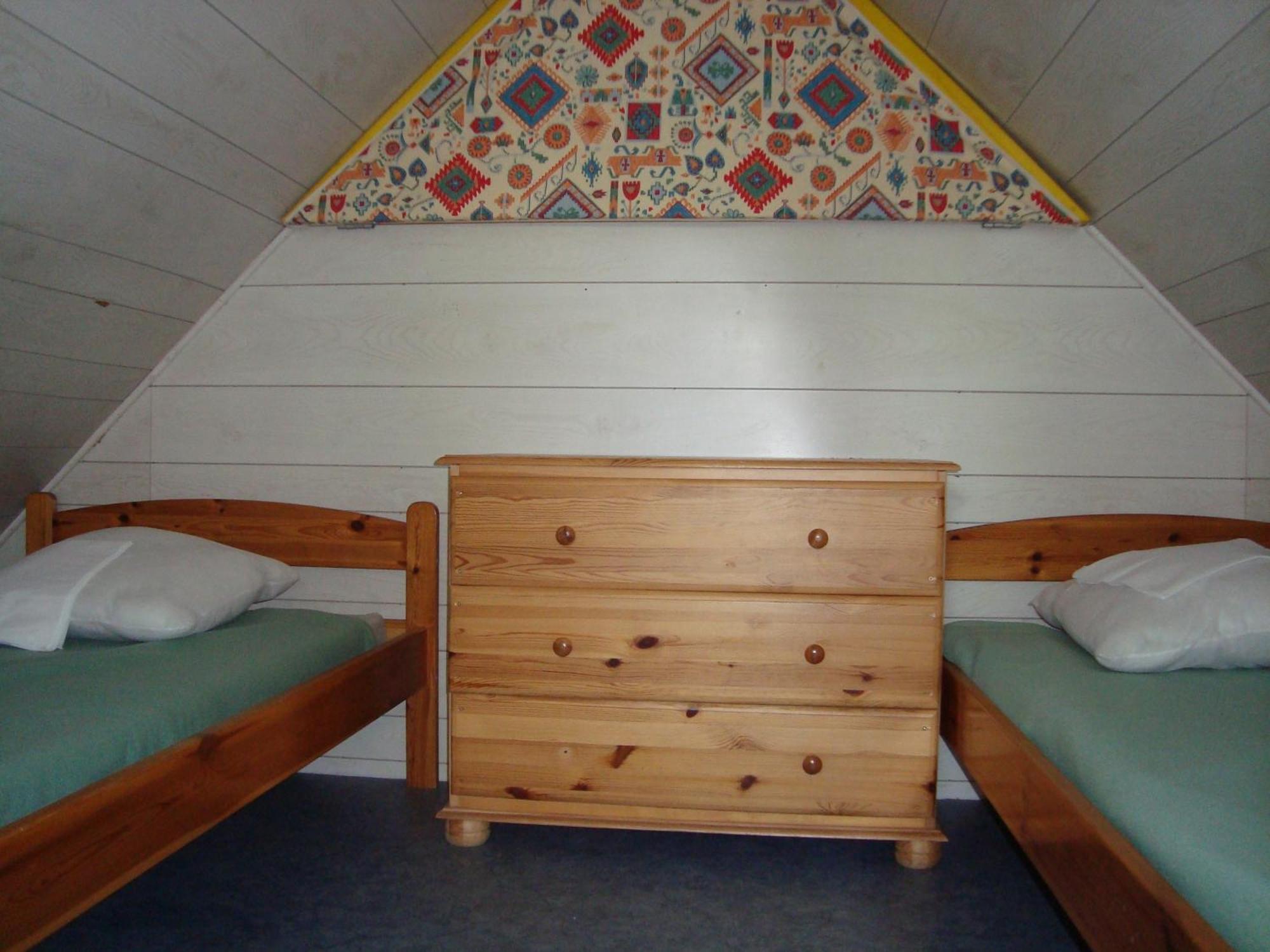 Camping Paradis Bellerive Montfrin Rum bild
