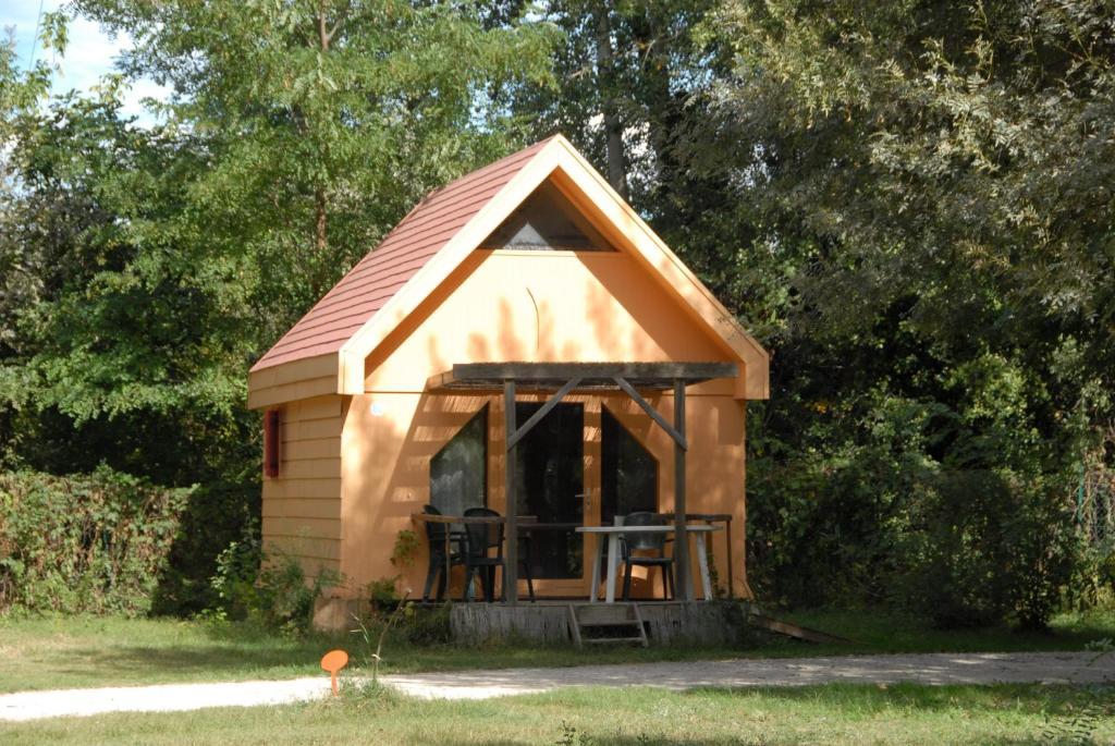 Camping Paradis Bellerive Montfrin Exteriör bild